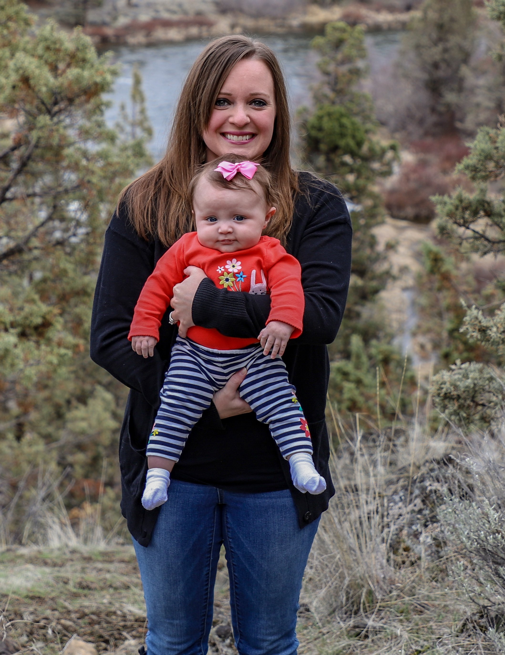 Just a tiny woman living in a tall world....trying to figure out momming and adulting. Please no DMs...married happily.