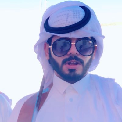 لست شاعر , إنما متذوق للشعر وانقل ما يمثلني 👋🏻.