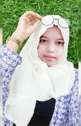 rhomi_richa's profile picture. lebih baik terlambat daripada tidak sama sekali