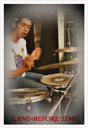 Terdiam Tertawa Tersenyum......