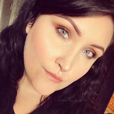 TheRebelVixen's profile picture. 