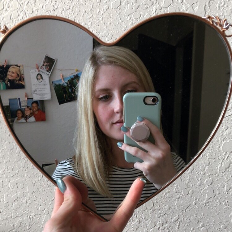 rosegold3n's profile picture. SU '21 | Livin Like Larry