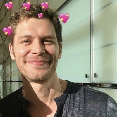 vironicv's profile picture. tulipan spoko sprawa ale roza lepsza