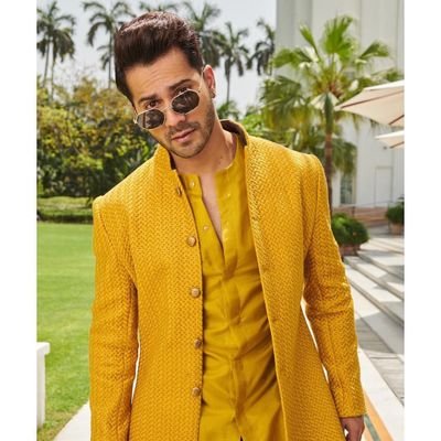 shravani_anika's profile picture. Varun dhawan Shravani