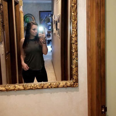 abigailcasey211's profile picture. 