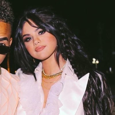 selenaofmyheart's profile picture. conta reserva da ressuscitada @salvatorefetish