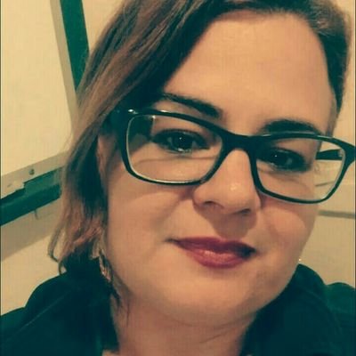 Professora, feminista, marxista...que caminha lutando por um mundo mais justo, fraterno e igualitário...