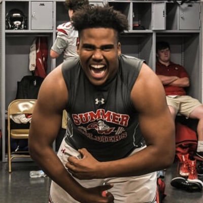 GWA 2020. Power lifter 1340Lb 🏋🏾♀️. varsity football. varsity track