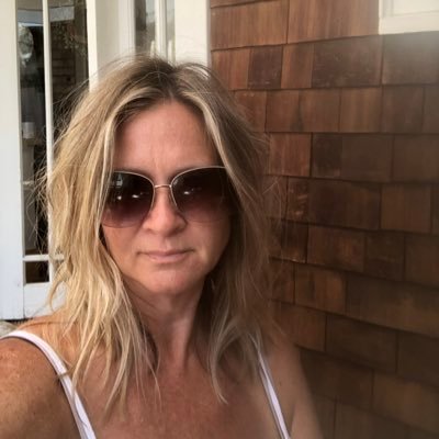 LissaAn35123520's profile picture. I’m me. Loving home and family.