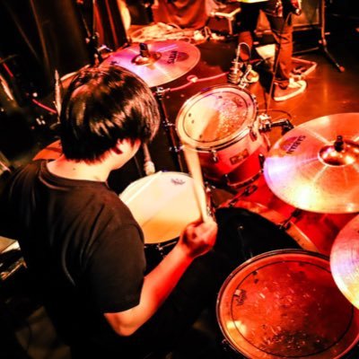 yk0824rocklove1's profile picture. 千葉県八街市！落花生の国出身！EPICでドラム叩いてました！今後はエンジニアドラマーになります！一生ドラムを叩いていたい！千葉ロッテマリーンズのファンです！