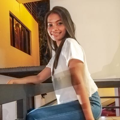 lunacyyfringee's profile picture. no filter