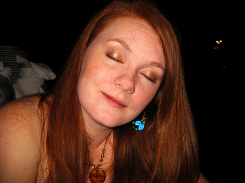 ElloTweets's profile picture. Design and knit all the things!