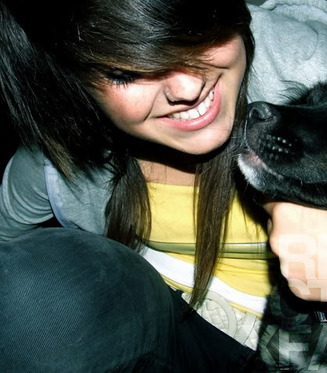 SierraMouth's profile picture. don't even bother with me unless you wanna get hurt. i still love you, even though you hate me. kbye.