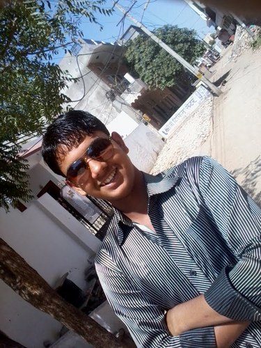 nobody can explain about himself.but still i want to say that if i am with you,,then i am only with you...i will never loose anyone