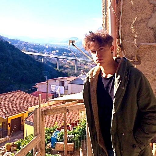 NathhColliins's profile picture. |Never Stop Dreaming|
#followforfollowback #followmenow