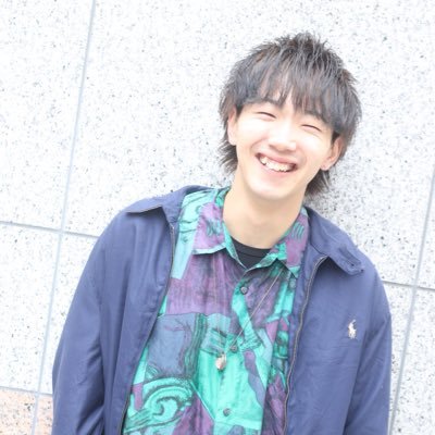 京都メンズサロンhair&face ROOST河原町店店長スタイリストの中川幸太です😆メンズのことならお任せください!!自分のウリはマッシュ、パーマ、ジェットモヒカンです‼️絶対の自信があります✨是非お待ちしております😊
