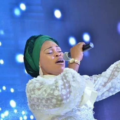 Tope Alabi