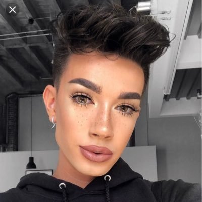 I LOVE JAMES CHARLES HES SO AMAZING!! LOVE HIM!! I use his makeup tutorials all the time!!!