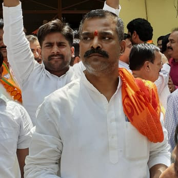 advarvindUP's profile picture. अधिवक्ता/ समाजसेवी/ पूर्व पार्षद/ भारतीय संस्कृति, संविधान एवं हिंदू धर्म में दृढ़ आस्था/ संतो की सेवा एवं भजन में आनंद