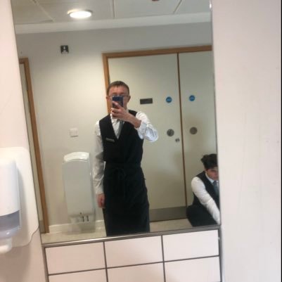 DanielBarratt10's profile picture. 