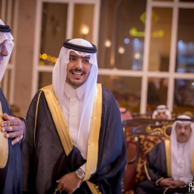 اذا أردت أن تعرف شيء عني إسألني ولا تسأل غيري فعشاق التأليف كثيرون .
