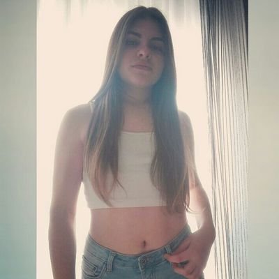 INSTAGRAM: @lanereadeloscojones
vive la vida y deja atras lo malo
enlace de mi ultimo post abajo darle cariñoo