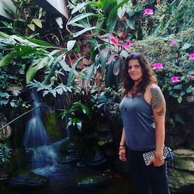 LauraTbKs's profile picture. 