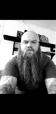 LinisHell's profile picture. A guy from Sweden that drives a big rig for a living!