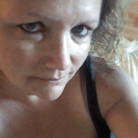 Just a simple, sarcastic, fun Single, fun loving 47 yr old Iowa female.😁Sick of BS & Drama