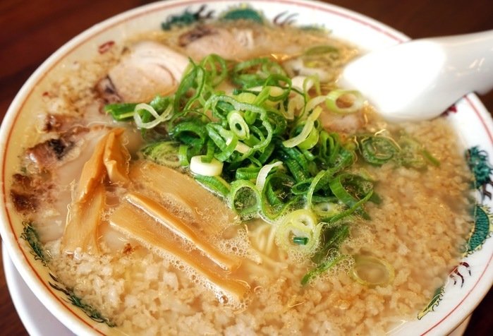 料理のレシピ🥗や食べ歩きのグルメ情報🥘、お酒🍺を飲んでも体型を維持するための運動ネタ中心です🏃🏼‍♂️ あと、歌うことが好き♫ *タメ語でどーぞ♫