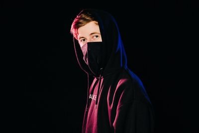 DEADLYMARK1's profile picture. I AM DEADLY MARK
        ŚȚÌĹĹ ŚŤÙĎÌÑĢ
   ŃOŤ ĢÒÑÑÀ ŚÀÝ MÝ ŔÈÀĹ ÑÀMÈ
   ÀÑĎ ĎÒÑT ÀŚĶ..K