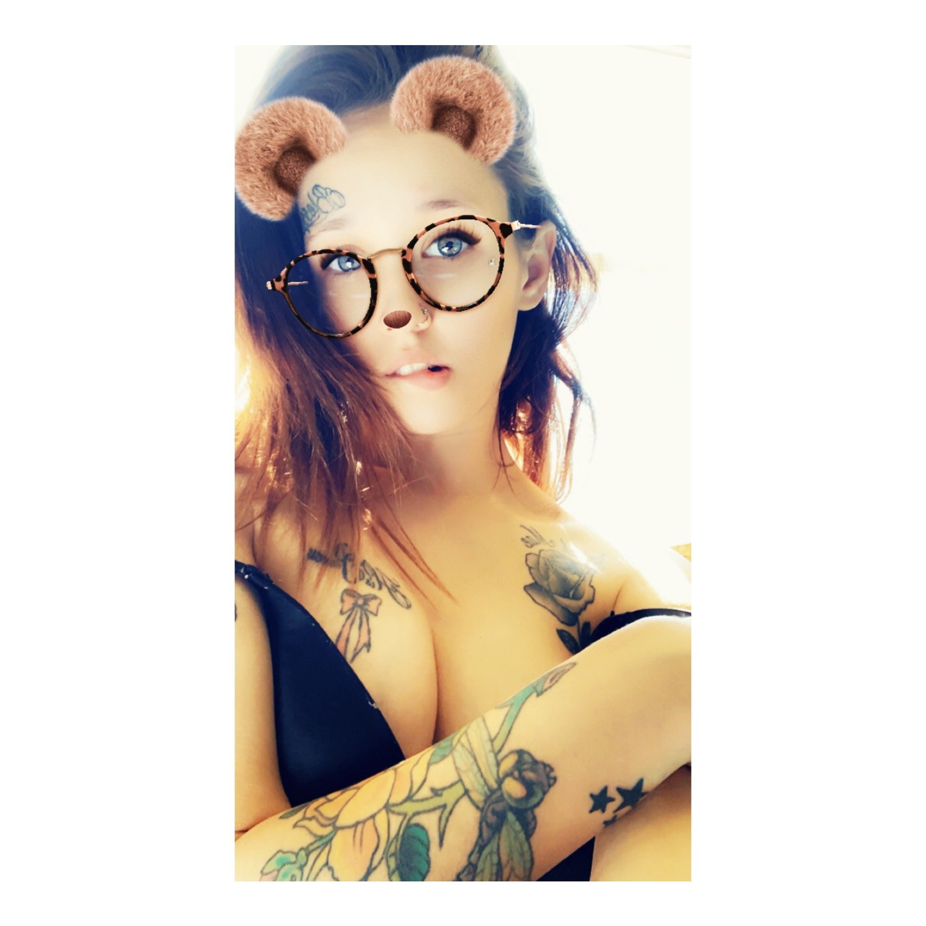 If you don’t like me and still watch everything I do. Bitch, you’re a fan.👋🏽♥️