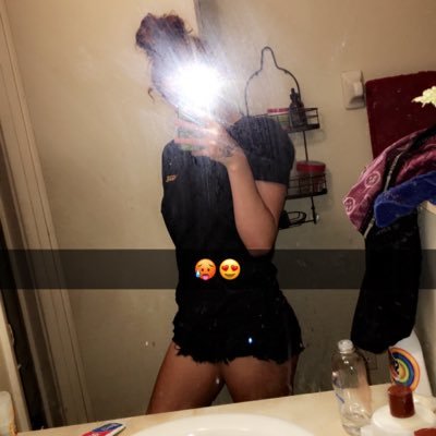 Singing is my passion ❤️ 17 soon to be 🔞 cici is wat they call me 🤟🏽