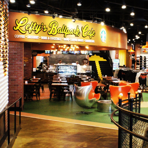 Hearty All American Food 
Lefty’s is the perfect place to sit down and unwind after a long day of shopping, sight-seeing or working.