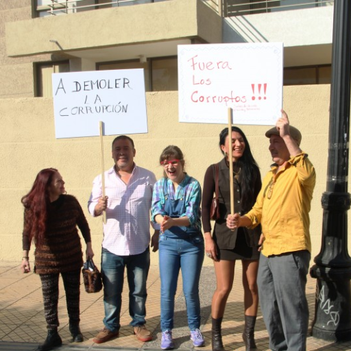 12 años esperando que el alcalde #JADUE nos recepcione 250 viviendas en #RECOLETA. El permiso es legal y vigente según la Corte Suprema. Solo falta que él ACATE