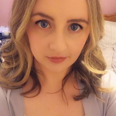 JodieLM90's profile picture. Teaching assistant. Probably tweeting something Harry Potter related...