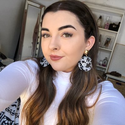 18 • beauty and fashion ❣ IG - eringreennn