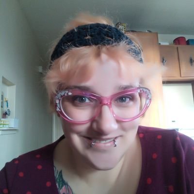 JoinFabPhreia's profile picture. I blog, and I take photos... while positively infecting my children with weirdness.