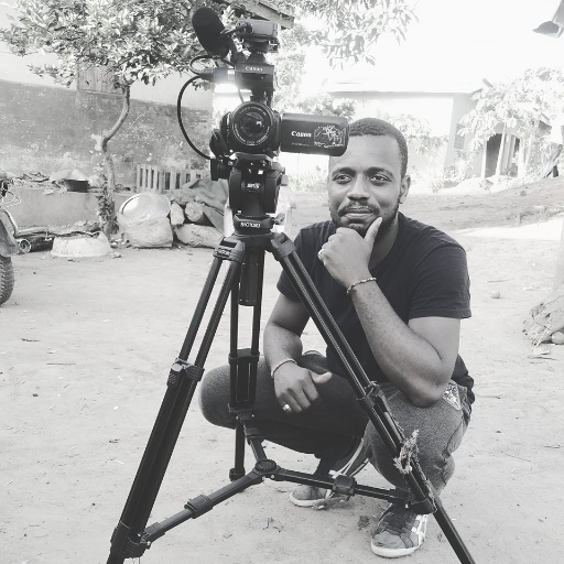 KirkBayama's profile picture. Journaliste - réalisateur- Cameraman et  allié du féminisme. Je milite auprès des hommes pour assainir nos rapports avec l'autre moitié de l'humanité.