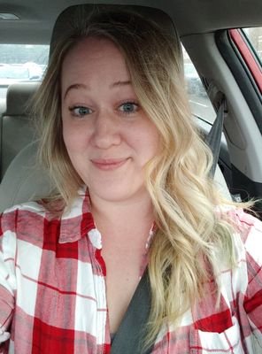 MegNoel11's profile picture. 