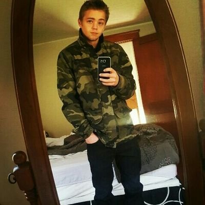 Profile Picture of  ♨Brandon Sheaffer ✏ (@Brandonsheaff) on Twitter