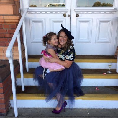 SarahVisions's profile picture. Coffee ☕️ Mum 👧🏼👶🏼Wanderlust🌴🏰 Creative💭 about finished renovation 🏚🔜🏡 Wine🍷& enthusiastic Event Manager for ever growing @visionsgroup