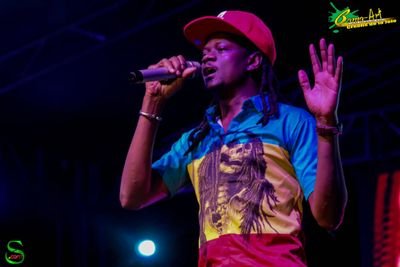 Artiste rappeur Malien auteur compositeur producteur, co-promoteur de MALI SPACE et Festhip-hop rapou dôgokûn.Médaillé mérite national du Mali.