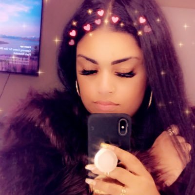 __xobrit's profile picture. life’s a beach | enjoy the waves 🌊