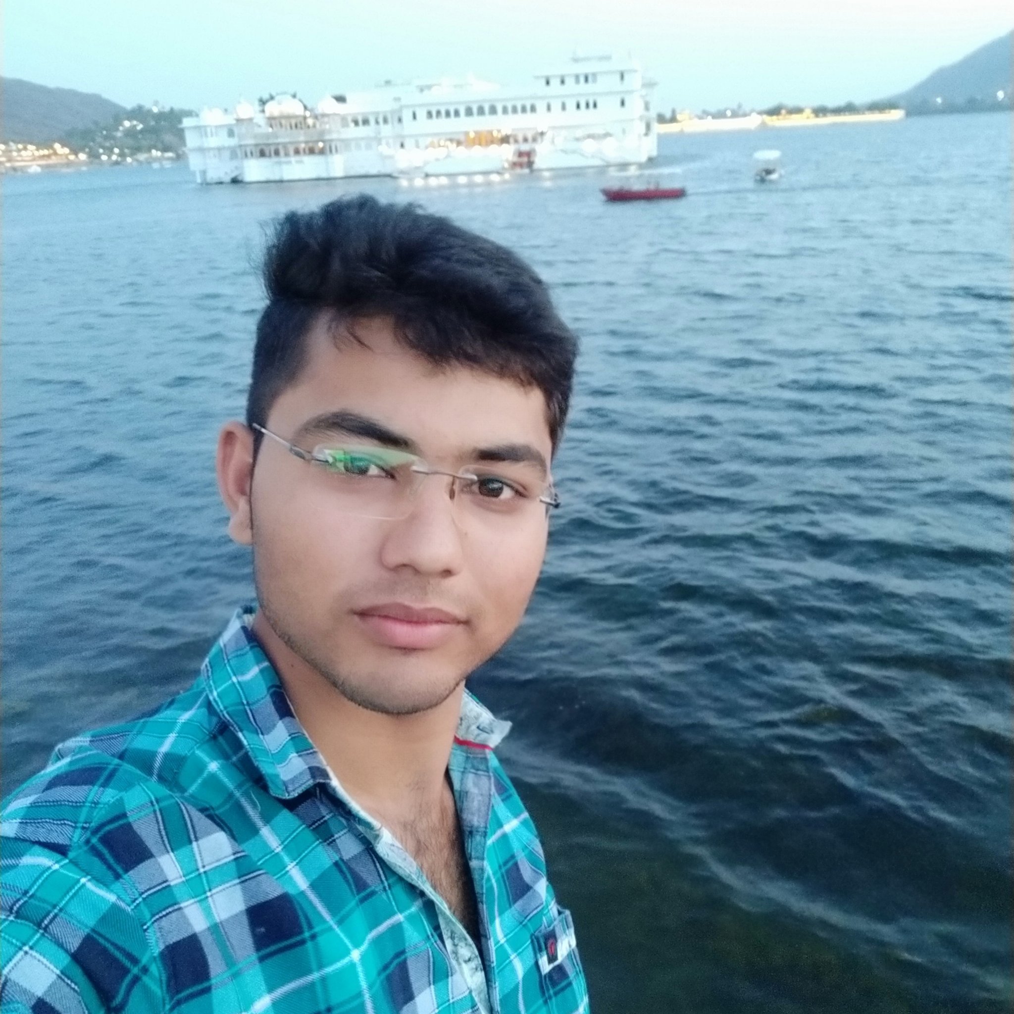 Achalar40209402's profile picture. Love is life