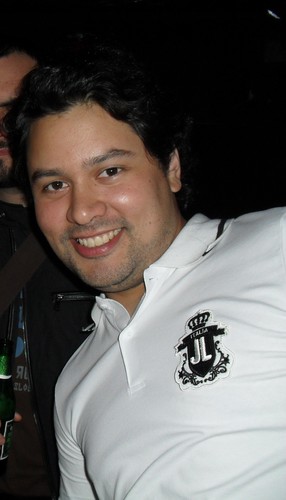 Ing Electricista, profesional simple pero capaz. Amigo leal y apasionado del fútbol y la profesión!