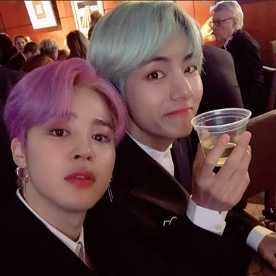 🔰大人army😃50over↑クオズ寄りのオルペン 💜最近グクミンも気になります🐰🐥twitter初心者🔰ゆっくり推してます❣️かなりのポンコツですがよろしくお願いします。🙇‍♀️#クオズLOVE会NO228