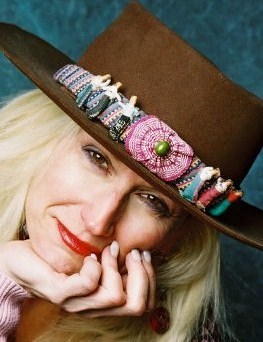 country steeped in blues and Tex-Mex, lost sister of Bonnie Raitt and Loretta Lynn (Music Connection) http://t.co/cO6yOFR3 http://t.co/M25rGBQc