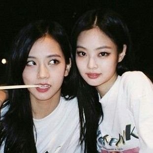BLACKPINK IS THE REVOLUTION. OT⁴
I post terrible memes (by me) and random sh*t ☺
#Jensoo 🖇 #Chaelisa
🌱~28/12/18~🌱