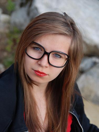 Boyfriend, Friends, Movies, TV-Shows, USA, Language,
Parties, Books, Music, Chilling, Baking, Knitting.